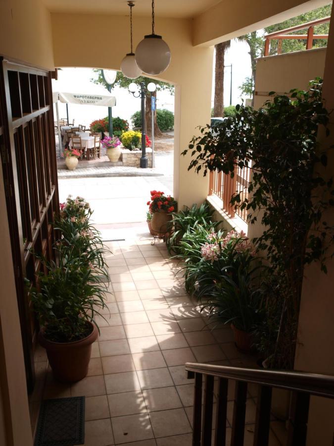Helen'S Rooms Miloi  Ngoại thất bức ảnh
